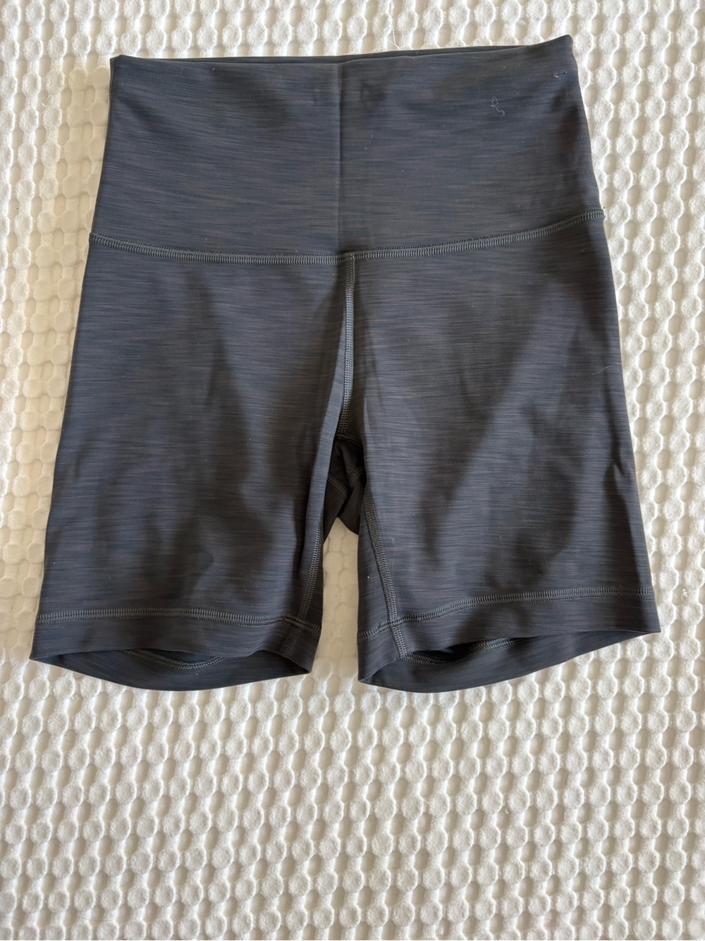 Wunder Train High-Rise Short 6" in Heathered Graphite Grey